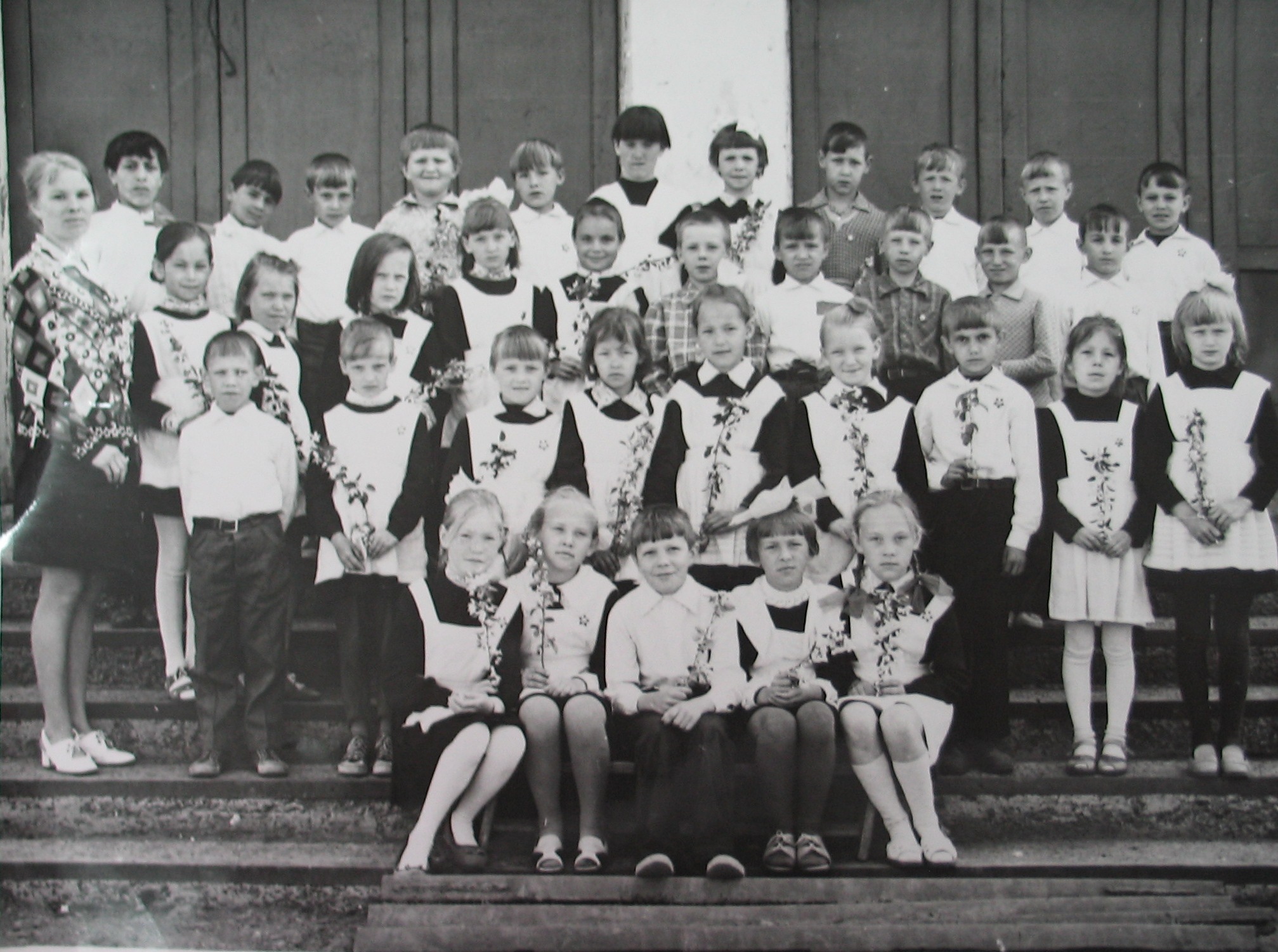 Групповой снимок класса школы в СССР